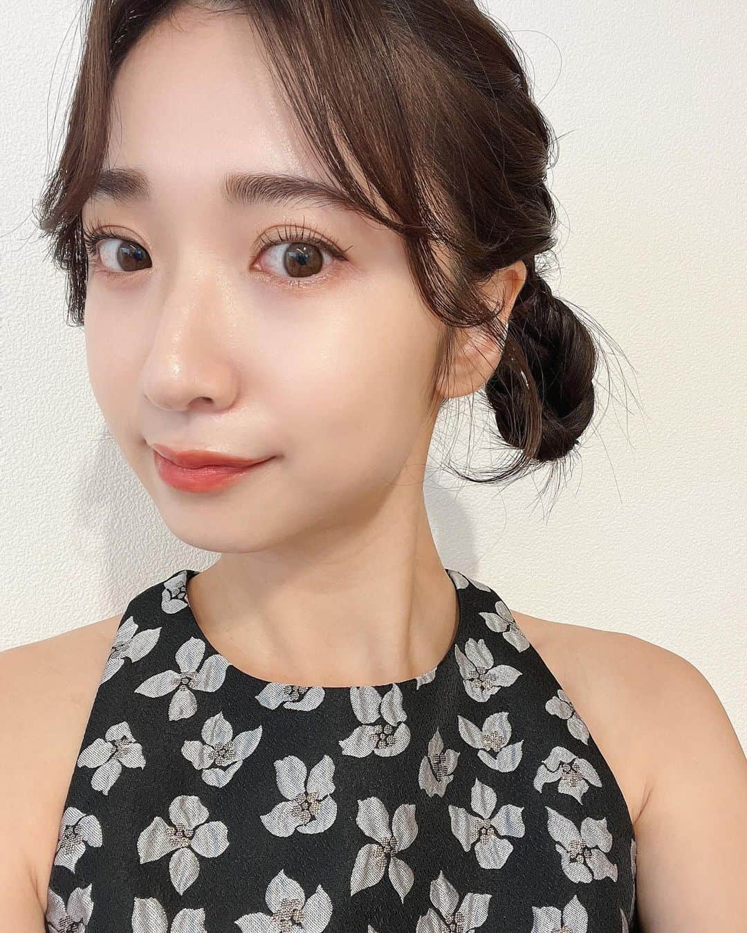 田原可南子さんのインスタグラム写真 - (田原可南子Instagram)「あっという間に過ぎた秋🍂  よく働きよく遊び 見つけたり感じたり 沢山考えてみたりやめてみたり クタクタになりながらも 一生懸命の瞬間を積み重ねるしかないと 日々生きていたら 秋も過ぎ冬になっていました🌬️  最近は、読書 自転車 サウナ… 美術館にもいいペースで行けていて うれしいな  あと、 UFOキャッチャーと ボートレース(笑)  仕事きっかけに勉強を始めたボートレース プライベートでなんと 25倍の当たりが出ました！ うれしいなぁ」12月6日 22時41分 - kanakotahara