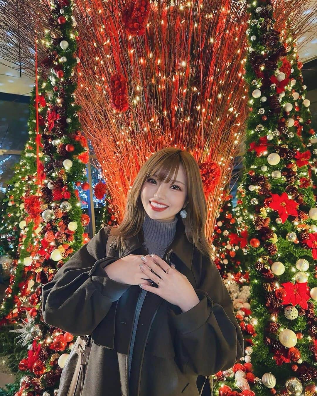 みきでりさんのインスタグラム写真 - (みきでりInstagram)「Christmas mood in Roppongi❤️🎄🌟 クリスマス大好きすぎる！！！！ 明日、クリスマス企画の発表します🎅💖🎁」12月6日 22時44分 - mikidelicious