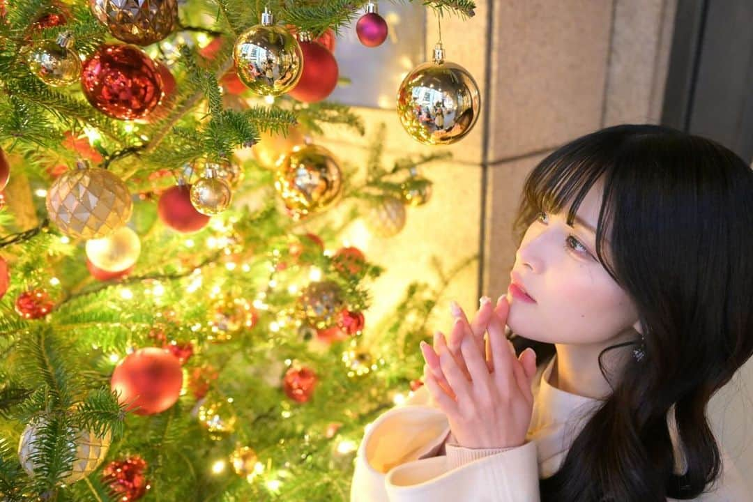 田北香世子さんのインスタグラム写真 - (田北香世子Instagram)「今日の君を ずっと忘れないように 🎄🎁  #クリスマスツリー #クリスマス #イルミネーション #日比谷 #日比谷イルミネーション #日比谷ミッドタウン #撮影会 #撮影会モデル #かよよん撮影会 #野外撮影会 #ポートレート #the5th #イルミネーションデート   最後のはご贔屓を前に幸せそうなかよよん」12月6日 23時08分 - kayoko_takita