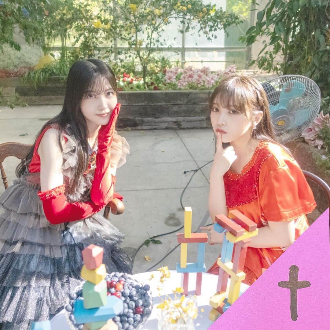 久保史緒里さんのインスタグラム写真 - (久保史緒里Instagram)「. 34thシングル『Monopoly』 本日発売です。 MVの思い出を共有します。 短い時間の中で、みんなと久しぶりに会えて嬉しかった記憶です。 たくさんの方に愛していただけますように。 #乃木坂46 #Monopoly」12月6日 14時44分 - kubo.shiori.official