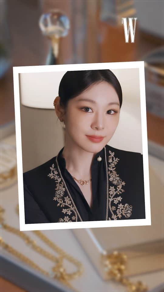 キム・ヨナのインスタグラム：「💝 #디올홀리데이2023 #디올홀리데이룩 #디올홀리데이컬렉션 #DIORHOLIDAY #DREAMINDIOR」