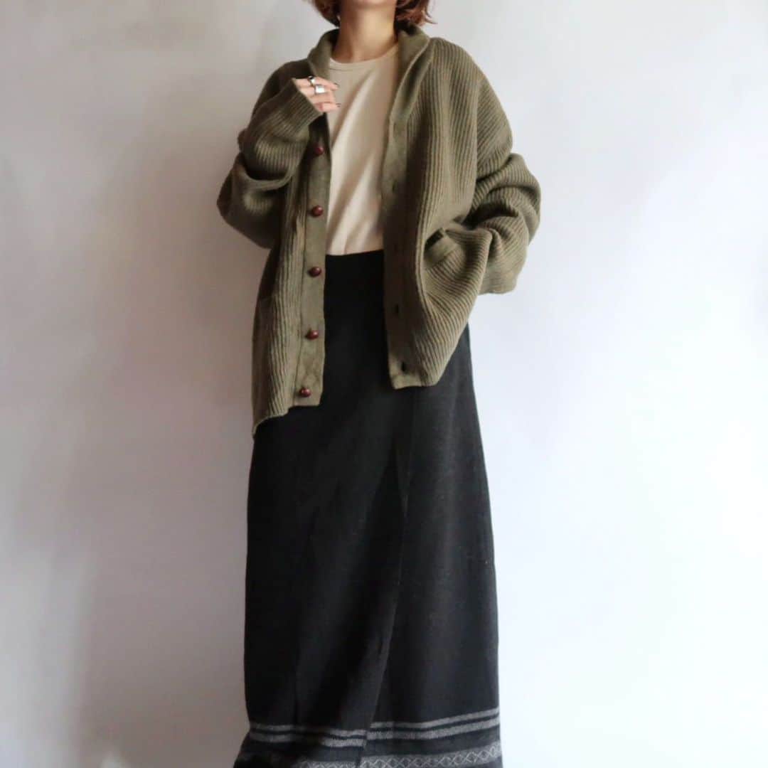 TheSunGoesDownさんのインスタグラム写真 - (TheSunGoesDownInstagram)「orvis shawl collar knit cardigan   staff 157cm」12月6日 16時25分 - tsgd_tokyo
