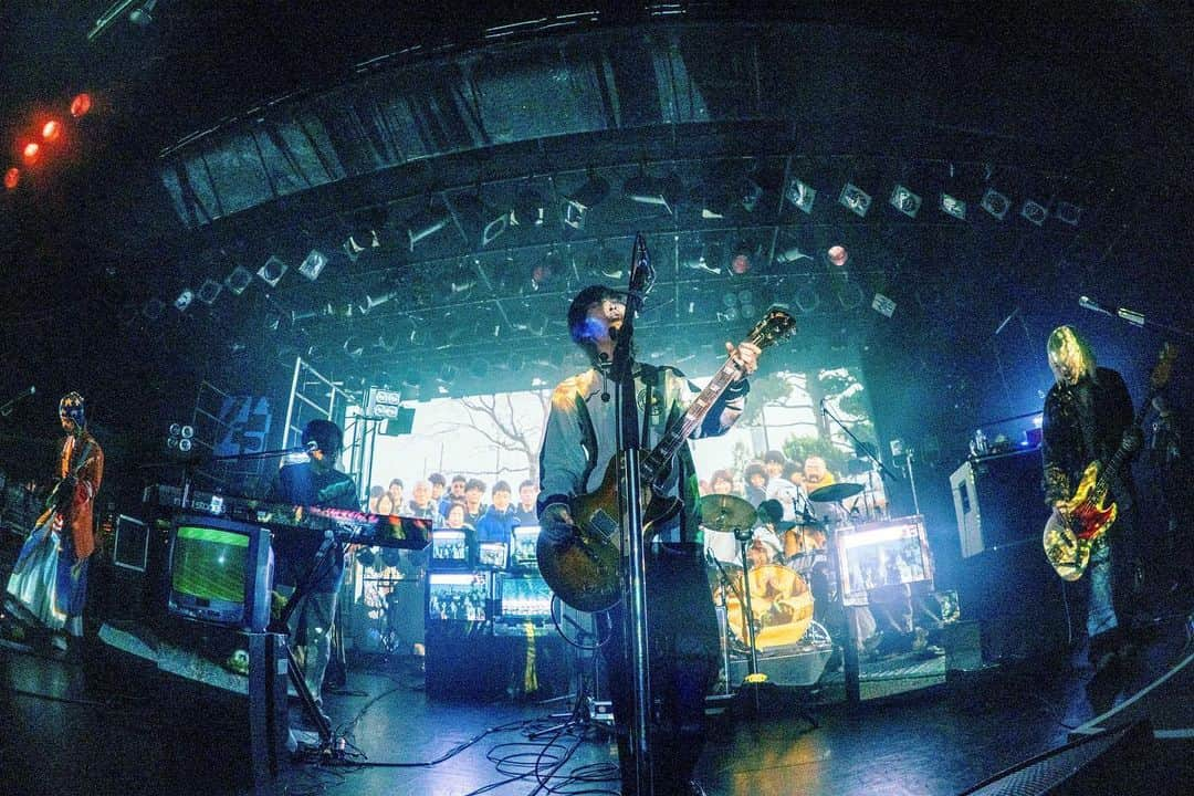 高橋響さんのインスタグラム写真 - (高橋響Instagram)「𝘛𝘩𝘢𝘯𝘬𝘴  Cody・Lee(李) ONE MAN LIVE TOUR 「せいかつはつづく TOUR」  恵比寿LIQUID ROOMにてファイナルでした。ありがとうございました。  Photo：Yu Hashimoto @yuhashimoto_713  Ligiting：Naoki Ito @naoki_5857  VJ：元(天国) @tya__han  VJ Design：Yuya Sugiyama @sugixon」12月6日 16時53分 - monell_0512