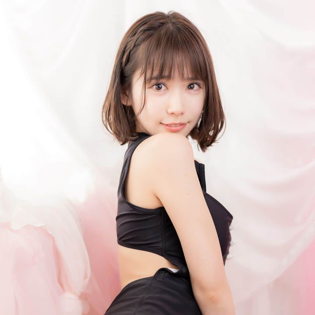 木内くるみのインスタグラム：「12/17ブーティー撮影会 ※1月は出演しません。  12/19笑や　本日からチケ発　ストーリーのURLから  1/29新宿アルタにてアイドルデビュー  2/24生誕祭  #アイドル#撮影会#ボブ#サロモ#インフルエンサー#撮影会モデル#被写体#トーク番組#グラビア」