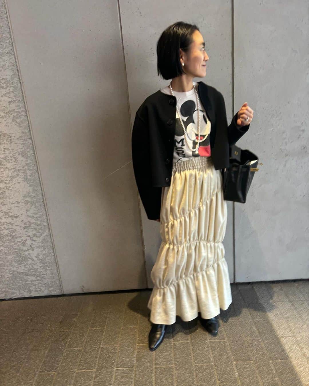 金子綾のインスタグラム：「today's... #ootd  #akcloset」