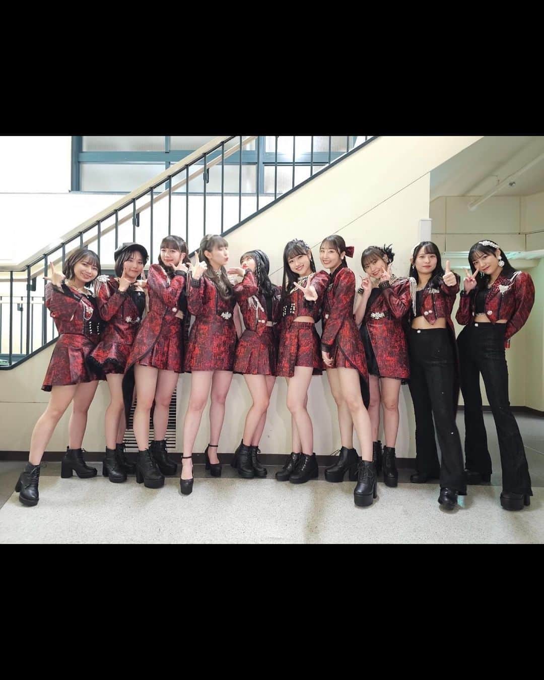 植村あかりさんのインスタグラム写真 - (植村あかりInstagram)「⁡ ⁡ ⁡ 「Juicetory」日本武道館公演ありがとうございました！ ⁡ 10周年をこんなに素敵な形で締めくくる事が出来て幸せ ⁡ 11年目もよろしくお願いします！！ ⁡ ⁡ ⁡ #juicejuice#juicetory#初代が泣きすぎてる」12月6日 23時52分 - akari_uemura.official