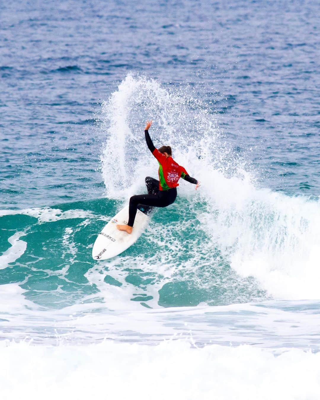 リップカールさんのインスタグラム写真 - (リップカールInstagram)「Introducing your new Australian Junior Surfing Champions... @willow.hardyy, @maverickwilson_ & @ziggy_alohaa! 🏆⁠ ⁠ The trio will now represent Australia at the 2024 @isasurfing World Junior Championships. Congratulate them in the comments! ⁠ ⁠ 📸 @moshxmedia / @surfingaus⁠ ⁠ #RipCurl #SurfingAustralia #WillowHardy #MaverickWilson #ZiggyMackenzie #RipCurlWomen #Surfing」12月6日 18時33分 - ripcurl