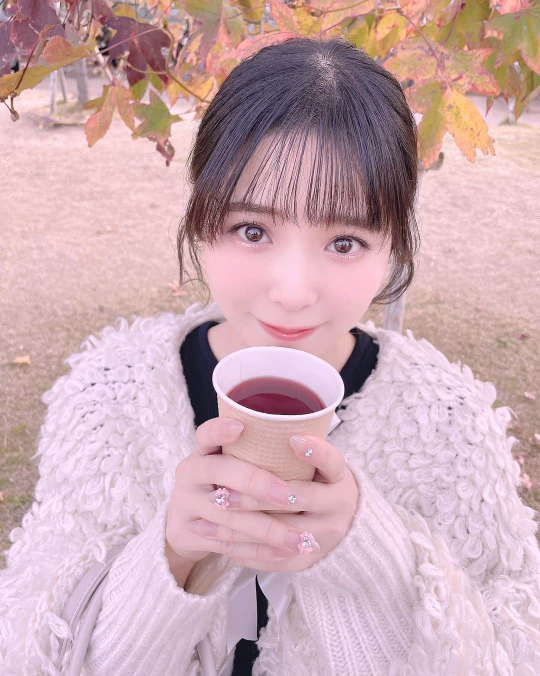 安田桃寧さんのインスタグラム写真 - (安田桃寧Instagram)「Christmas market 🎀𖤐 ̖́-   初めて行ってきたー！ 美味しそうなフードたくさんあって楽しかった🤭💭🍷 . . . #てんしば #クリスマスマーケット #クリスマスマーケット大阪 #meltie #HYUJENNIE_JP #HYUJENNIE #hyujennie_jp #hyujennie #frenchgirly #girly #フレンチガーリー #pink #ピンク加工 #girlyfashion #girl #ガーリー」12月6日 19時10分 - peachpeach_o6o8