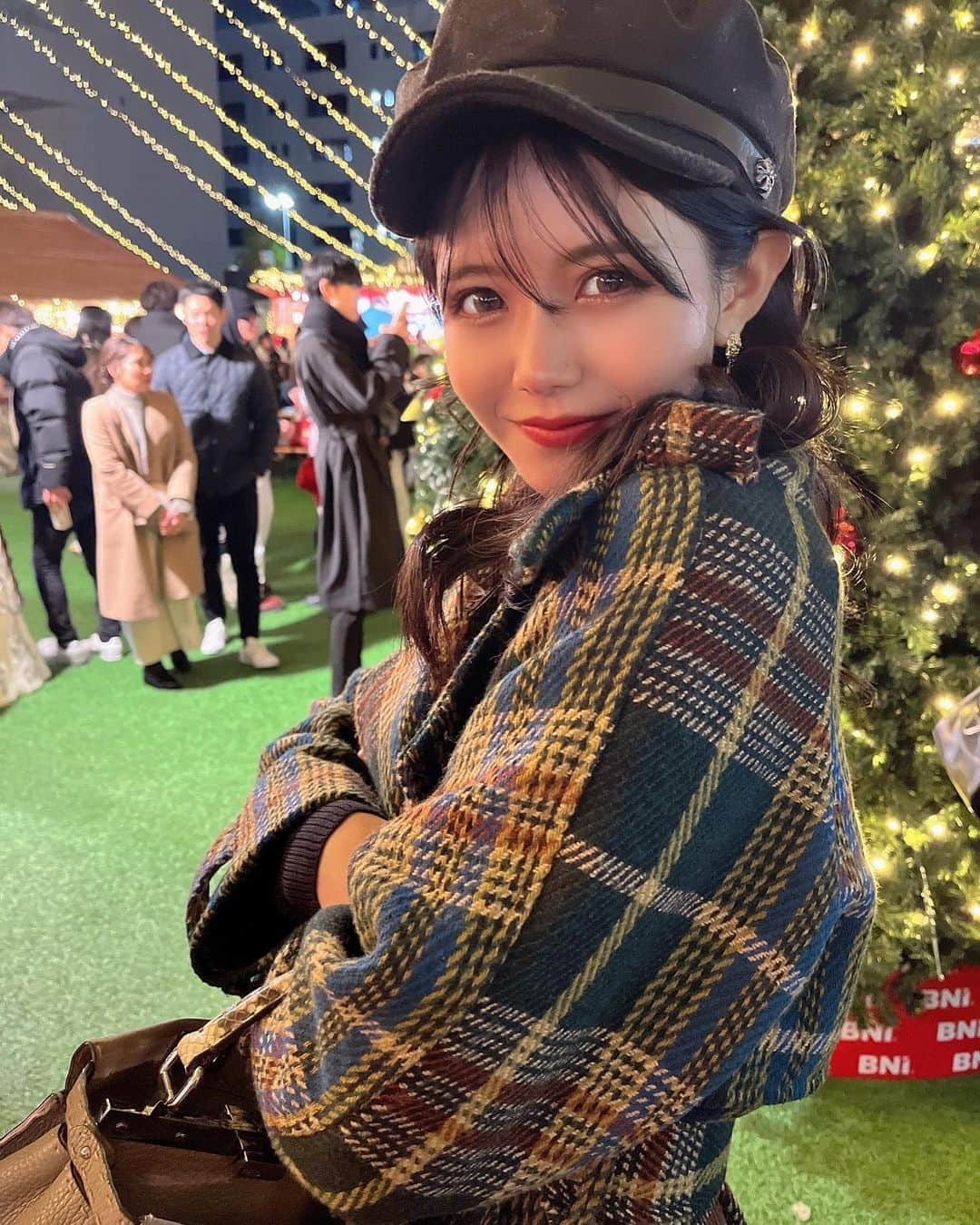 早乙女みれいさんのインスタグラム写真 - (早乙女みれいInstagram)「. . Xmas market🎄 寒くてホットチョコレート2杯飲んだ。笑 . .  #福岡#中洲#博多#天神#西中洲 #キャバクラ#キャバ嬢#ラウンジ #ガールズバー#ホステス #歌舞伎町#すすきの #錦#北新地#ミナミ#博多美人 #アイドル#グラビア#モデル #ハーフ#可愛い#ドレス #followme#fashion#makeup #gym#workout#model」12月6日 19時15分 - momo.saotome