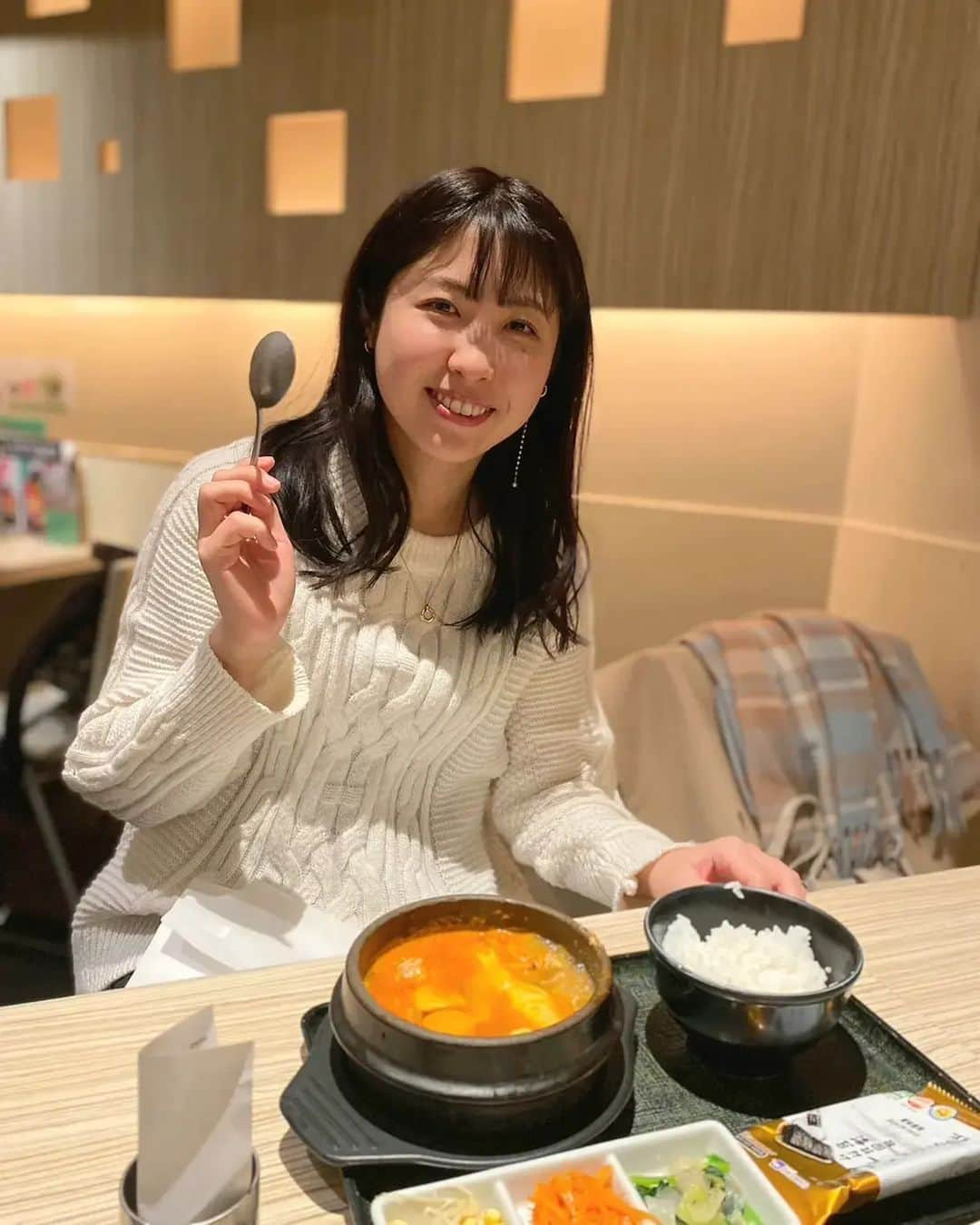 小谷津友里さんのインスタグラム写真 - (小谷津友里Instagram)「寒いねぇ❄️温かい食べ物がより美味しく感じる☺️🤍  #スンドゥブ #韓国料理 #맛있어요 #辛い」12月6日 19時37分 - yurikoyatsu