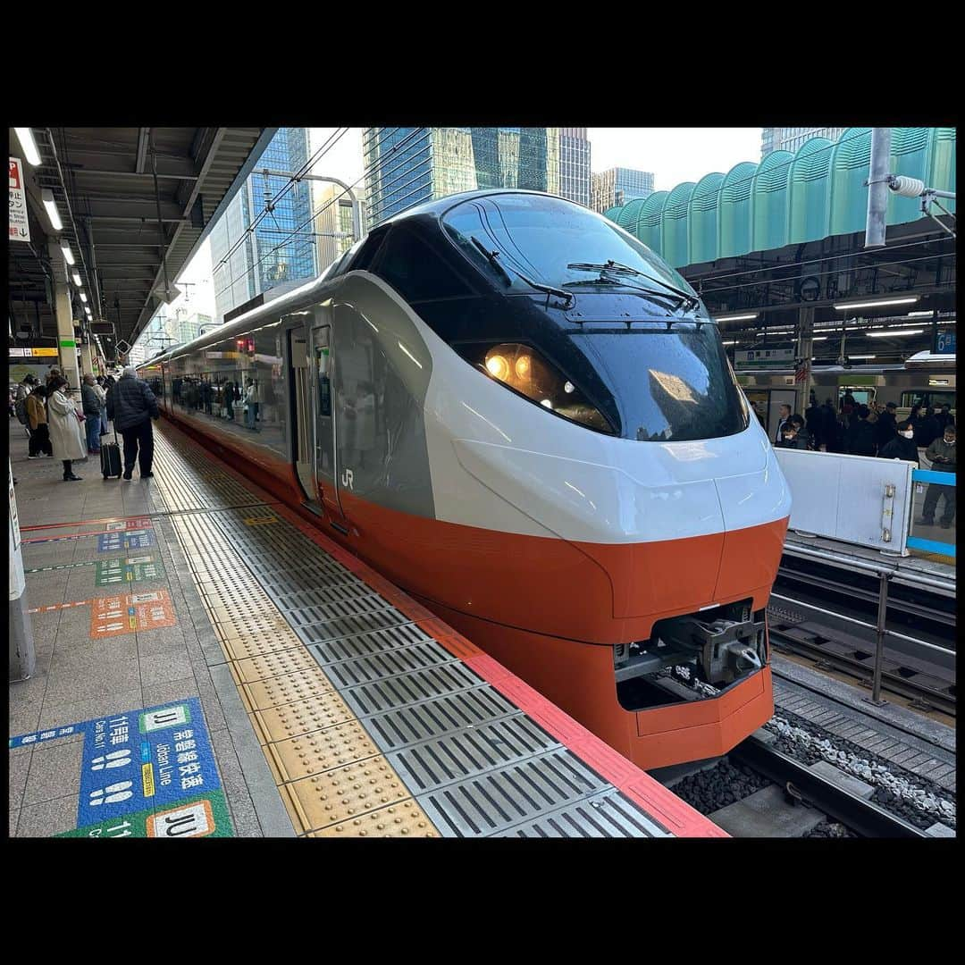 伊藤壮吾さんのインスタグラム写真 - (伊藤壮吾Instagram)「#今日の鉄道 1228番線 フレッシュひたち、橙。」12月6日 19時44分 - sougo05com_rapid