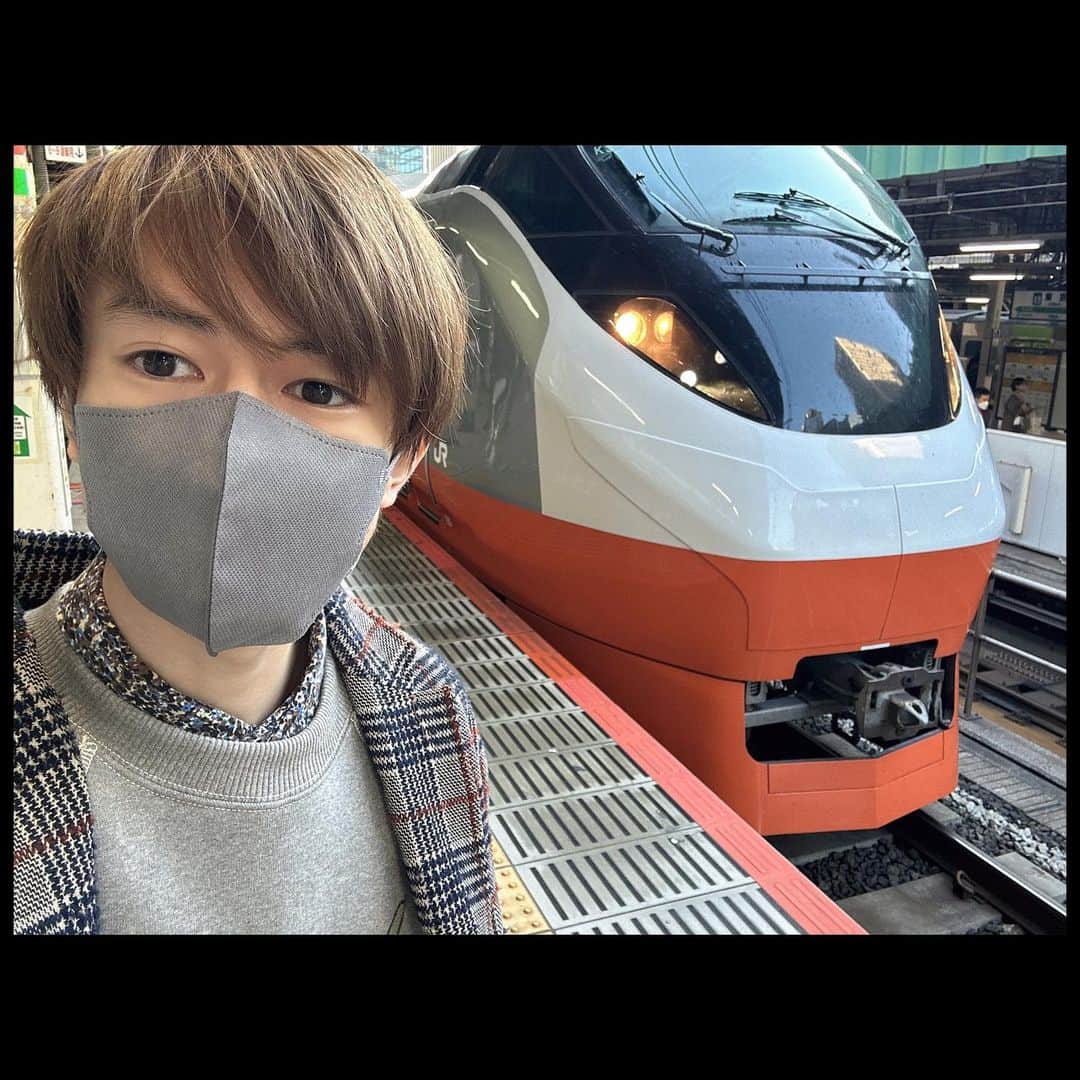 のインスタグラム：「#今日の鉄道 1228番線 フレッシュひたち、橙。」