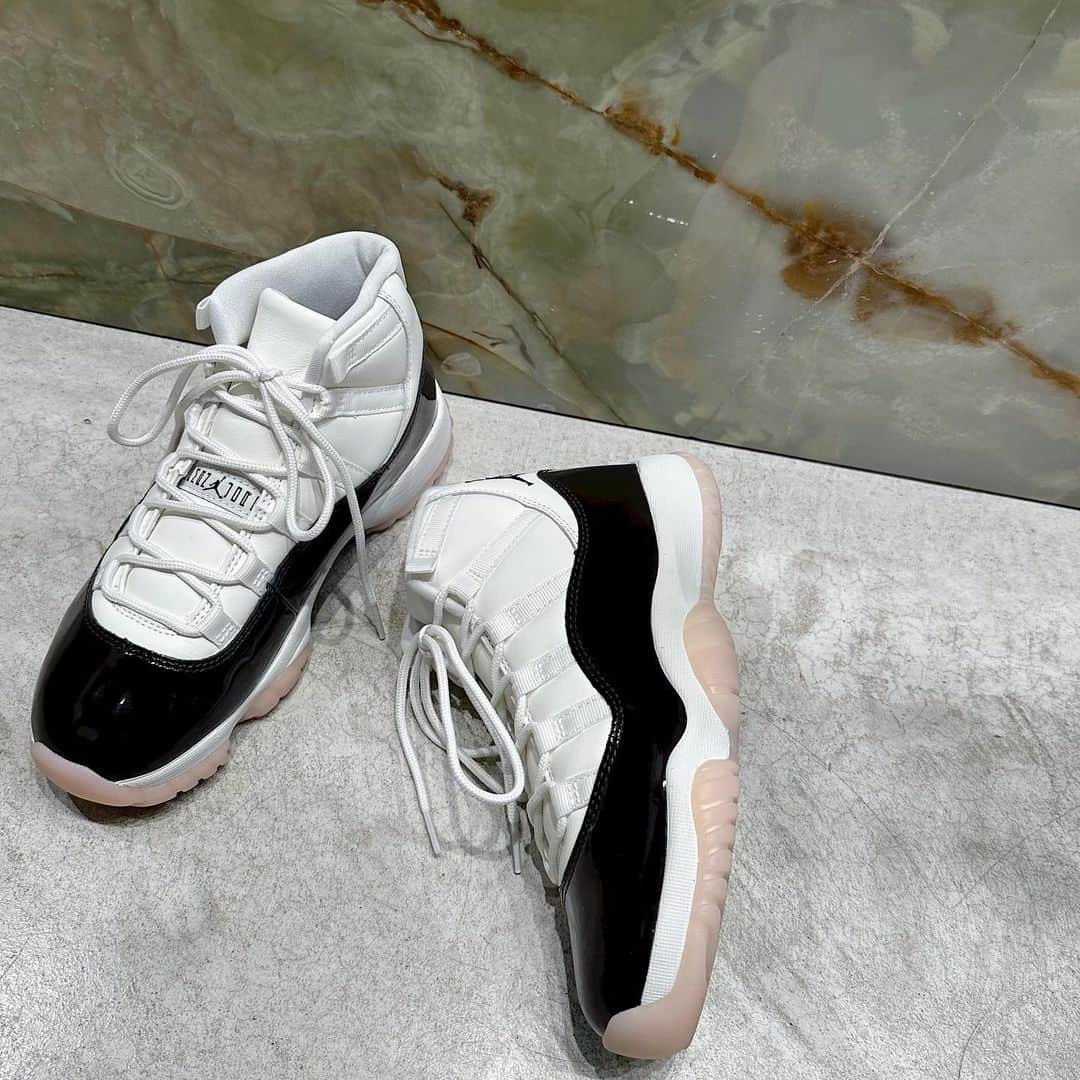 H BEAUTY&YOUTHのインスタグラム：「＜NIKE＞ AIR JORDAN 11 RETRO for women ¥33,350  #H_beautyandyouth #エイチビューティアンドユース @h_beautyandyouth  #BEAUTYANDYOUTH #ビューティアンドユース #Unitedarrows #ユナイテッドアローズ #nike #airjordan11」