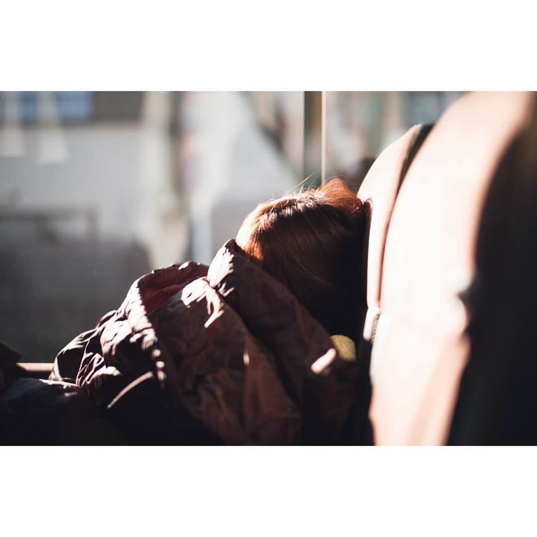 沢口愛華さんのインスタグラム写真 - (沢口愛華Instagram)「撮影途中の沢。冷え込みが本格的すぎてビビってますが、頑張ります。」12月6日 19時57分 - sawaguchi_aika_official