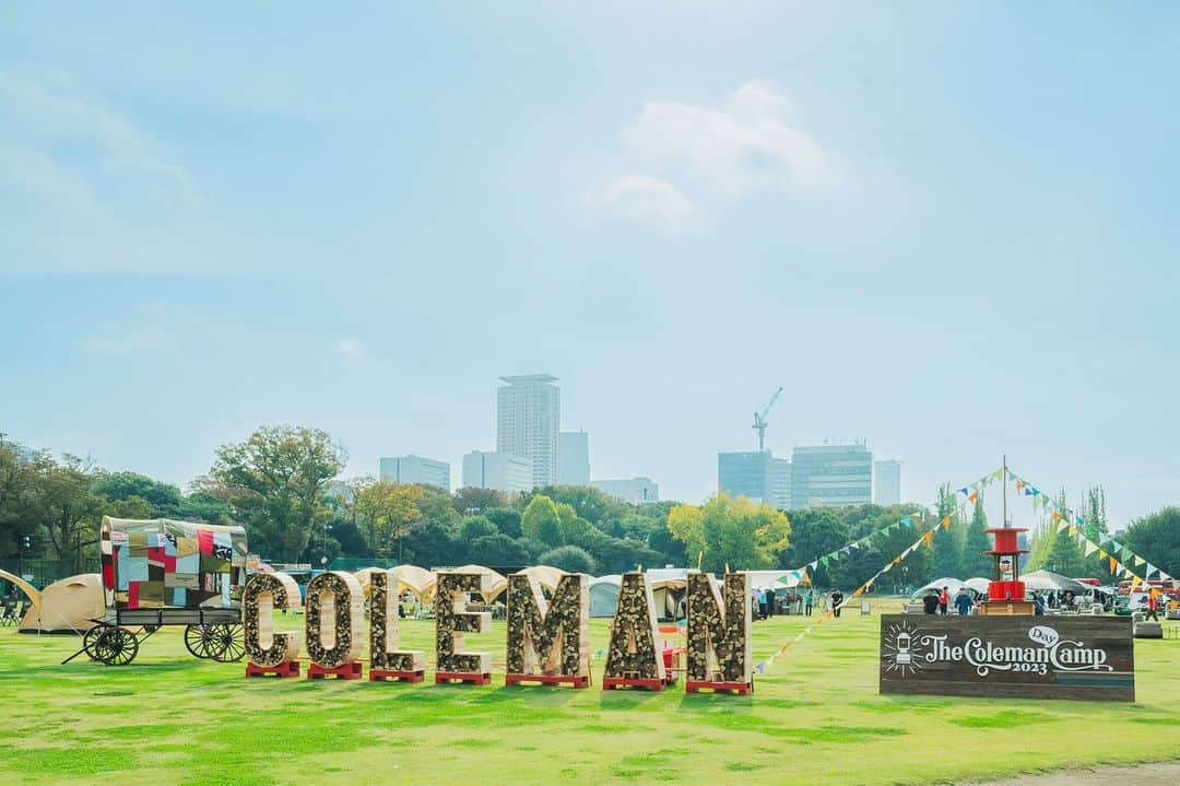 Coleman Japanのインスタグラム：「【The Coleman Day Camp 2023 MOVIE 📹】  2023年10月28日（土）・29日（日）に明治神宮外苑にて開催された『The Coleman Camp 2023』のアフタームービーを公開しました✨  本イベントが皆さまのキャンプへの第一歩目となれば何よりです。また次回の The Coleman Day Camp でお会いできる日を楽しみにしています🤗  ▶︎ムービー＆フォトギャラリー https://thecolemancamp.com/history/2023daycamp/  ・  #灯そうColeman #灯そうコールマン #灯そう #Coleman #コールマン #Camp #キャンプ #キャンプイベント #キャンプフェス #デイキャンプ #デイキャンプイベント #Outdoor #アウトドア #TheColemanCamp #ザコールマンキャンプ #TheColemanDayCamp #TheColemanCamp #cocsummermeeting #COC #私のコールマン」