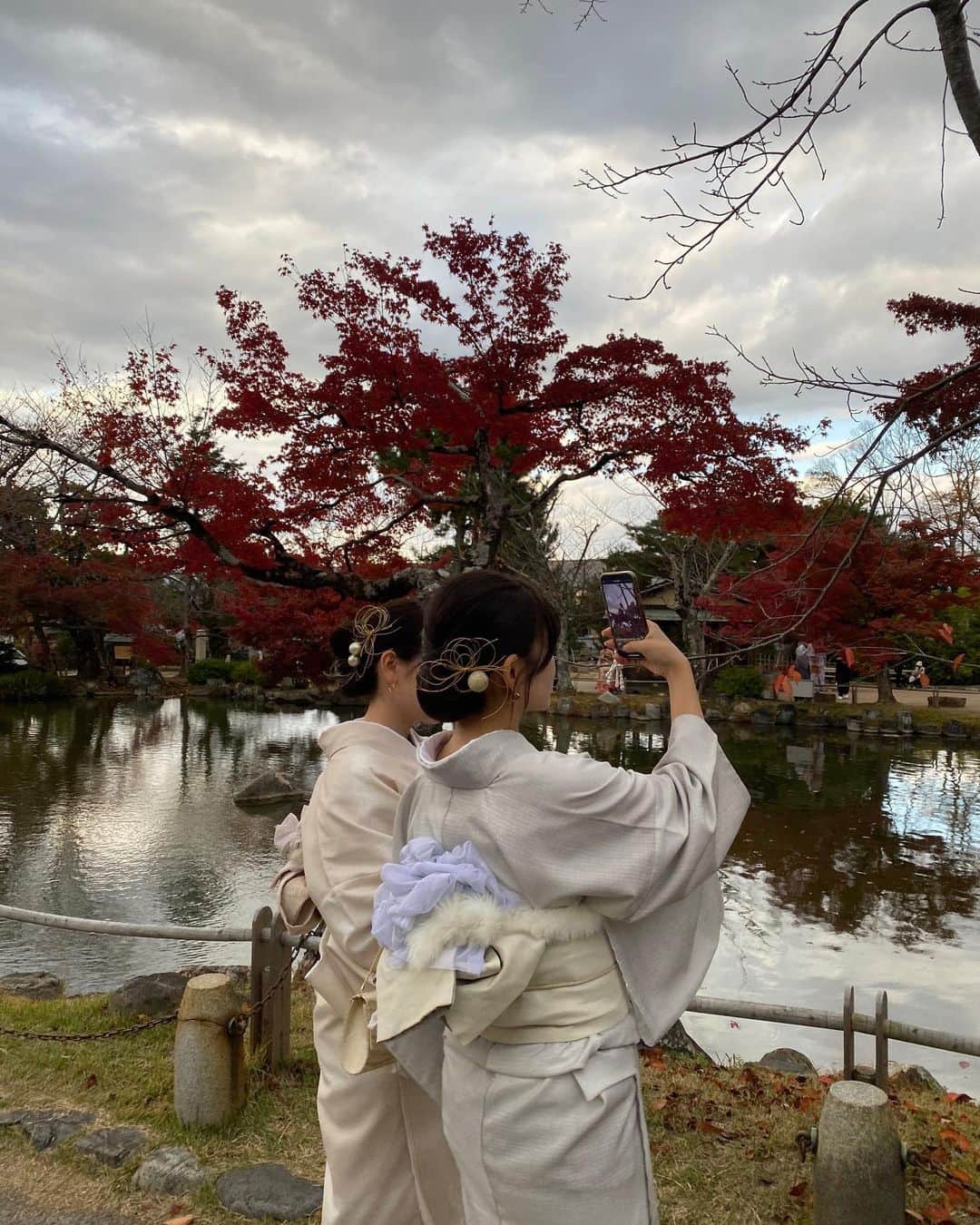 mikuponさんのインスタグラム写真 - (mikuponInstagram)「. kyoto🍁  @rikawafuku_kyoto のレンタル着物です❤️  . #ootd #code #pic #kyoto #kimono #京都 #京都着物 #梨花和服 #京都着物レンタル #pr #紅葉 #日本文化 #日本网红 #浴衣 #japan #fyp」12月6日 20時14分 - ___ponmk2___
