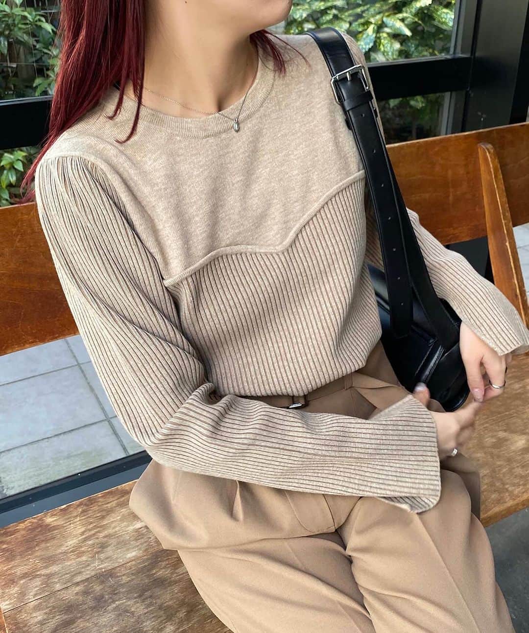 CAPRICIEUX LE'MAGEさんのインスタグラム写真 - (CAPRICIEUX LE'MAGEInstagram)「【preorder】 ⁡ ⁡ ⁡ ⁡ ⁡ ⁡ ☑︎ビスチェ切替プルオーバー beige / greige / black ⁡   ⁡ ⁡ ビスチェを重ねたような編地を切り替えたデザインニット ⁡ すっきりとしたシルエットながらも しっかりと肉感があるので暖かく着られます◎ ⁡ ワントーンでまとめたスタイリングもおすすめ！ ⁡ ⁡ ⁡ ⁡ ⁡ ⁡ ⁡ #capricieuxlemage#カプリシュレマージュ#大人カジュアル#ootd#置き画#シンプルコーデ#きれいめコーデ#きれいめカジュアル#低身長コーデ#高身長コーデ#シンプルコーデ#淡色#ベージュコーデ#淡色コーデ#淡色女子#大人カジュアル#カジュアルコーデ#プルオーバー」12月6日 20時44分 - capricieux_lemage