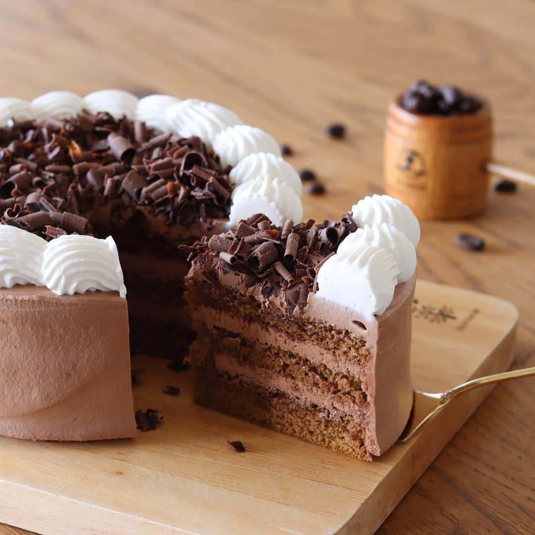 HidaMari Cookingさんのインスタグラム写真 - (HidaMari CookingInstagram)「coffee chocolate cake☕️  しっとりコーヒーチョコレートケーキ🍰  #お菓子作り #手作りおやつ #ケーキ #おうちカフェ #cake #homemadesweets #hidamaricooking」12月6日 20時46分 - hidamaricooking