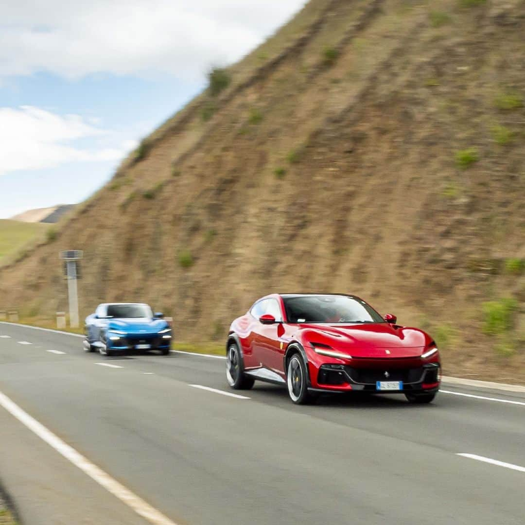 フェラーリのインスタグラム：「From the vineyards of Blenheim to the rugged coastline along Cook Strait, the #FerrariPurosangue conquered the sinuous roads of #NewZealand with ease.   Then, taking the inland Route 70 and Route 7, the convoy smoothly cruised through New Zealand's Alpine Pacific region, showcasing their ability to conquer all roads and weathers during the #FerrariTourNZ.   Discover more at the link in bio.   @ferrariaustralasia @ferrariapac   #FerrariMagazine #DrivingFerrari #Ferrari」