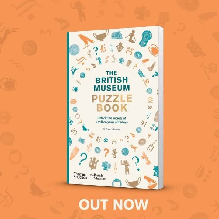 大英博物館のインスタグラム：「Have a master puzzler on your Christmas list, or love a brain teaser yourself? 🧩🎁  Created by the internationally renowned puzzle expert Dr Gareth Moore, ‘The British Museum Puzzle Book’ is an enticing mix of general knowledge, brainteasers, word games, crosswords and decipherment challenges, offering a wealth of insight into the @britishmuseum’s widely varied collection.  #britishmuseum #puzzles #quiz #brainteaser #brainteasers #history #ancienthistory #puzzle #puzzlelover #puzzletime #trivia #generalknowledge #wordgame #crossword #historylovers」