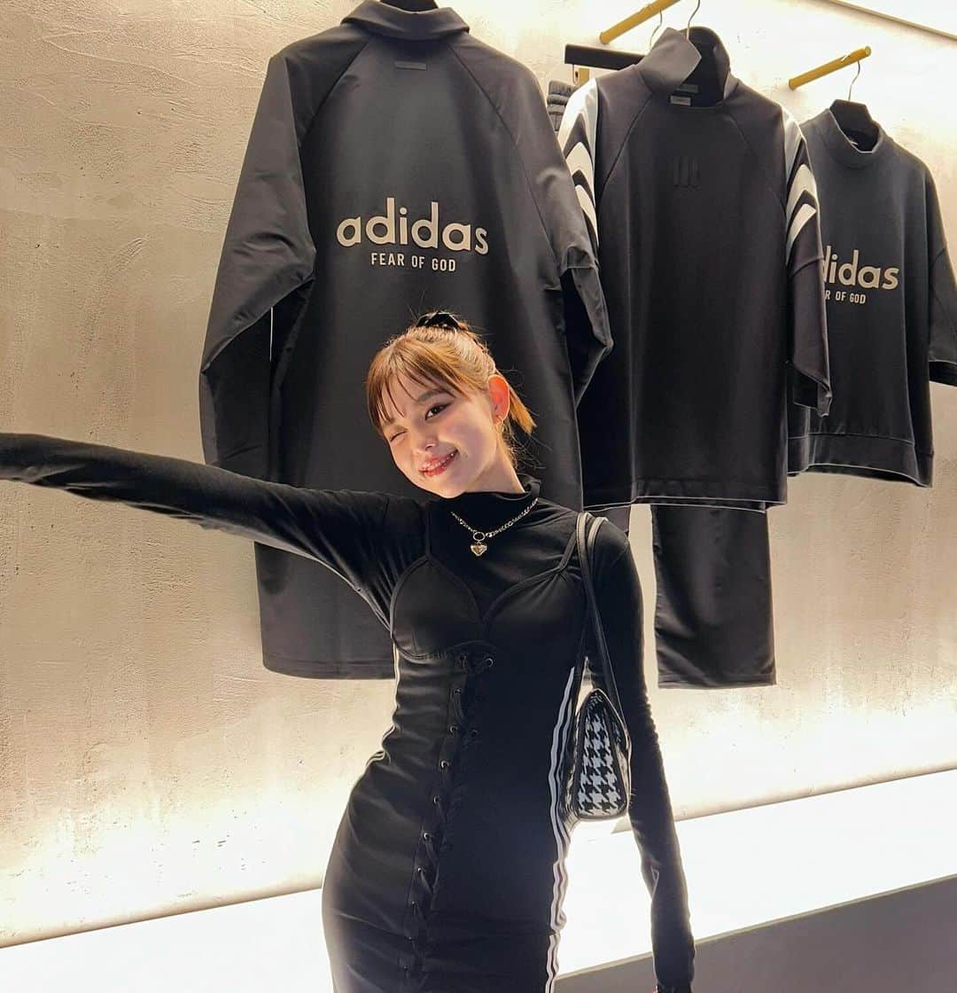 黒沢実未さんのインスタグラム写真 - (黒沢実未Instagram)「adidas × Fear of god  @adidas @adidasoriginals @fearofgod」12月6日 21時38分 - 0033.2004