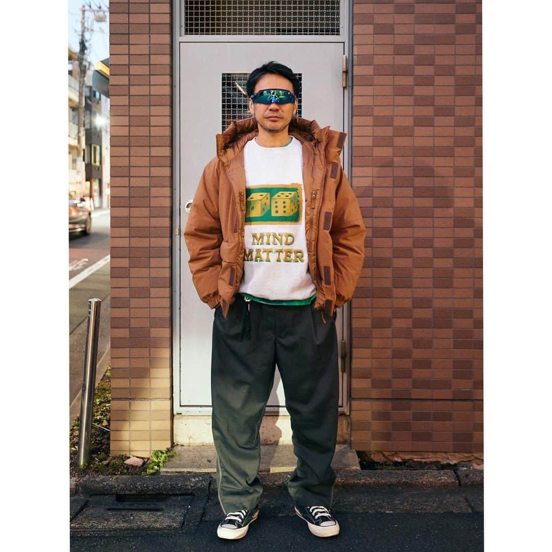 ビームスさんのインスタグラム写真 - (ビームスInstagram)「… HOUYHNHNM × BEAMS 「ビームスを着て、どこへ行こう？」 vol.3 MOTOKI YOSHIKAWA feat. YOSHIFUMI EGAWA  @houyhnhnm_official @beams_mens_casual  ヒップなファッション、カルチャー、ライフスタイルWEBマガジン〈HOUYHNHNM（フイナム）〉とのコラボ企画。 メンズカジュアルレーベル〈BEAMS〉のディレクター吉川基希が、いま会いたいひとをゲストに迎え、〈BEAMS〉の服と一緒にお気に入りのスポットへでかけて、ゲストのパーソナルな部分に迫ります。  今回のゲストは、裏原ムーブメントの立役者のひとりであり、現在は〈オンブレ・ニーニョ（Hombre Niño）〉のディレクターとして活躍する江川芳文さん。  自身のライフワークであるスケートにまつわるお店や、普段から行きつけのクラフトビール屋に行ってきました。遊びと仕事を上手に融合させる江川さんのスタイルに迫ります。 2者が繰り広げるスペシャルな瞬間をお楽しみください。  GUEST：江川芳文 @yoshifumiegawa BEAMS：吉川基希 @yoshikawamotoki  #houyhnhnm #beams #フイナム #ビームス」12月6日 21時43分 - beams_official