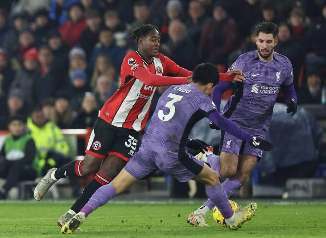 遠藤航さんのインスタグラム写真 - (遠藤航Instagram)「.. .Clean sheet ✅3 points ✅ . #liverpool #ynwa #win #away #cleansheet  #premierleague #samurai #football #⚽️  . #プレミアリーグ #遠藤航」12月7日 8時14分 - endowataru