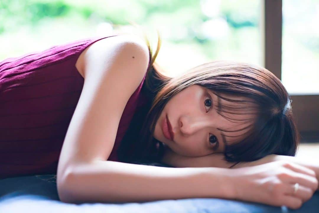 涼風あきさんのインスタグラム写真 - (涼風あきInstagram)「今日はなんだか1日中眠かったなぁ はやめに寝なきゃおやすみなさいっっっっ　 　 　 　  　 　  　 　 #portrait #ポートレート #model #被写体 #japanesegirl」12月6日 23時55分 - s_aki69_