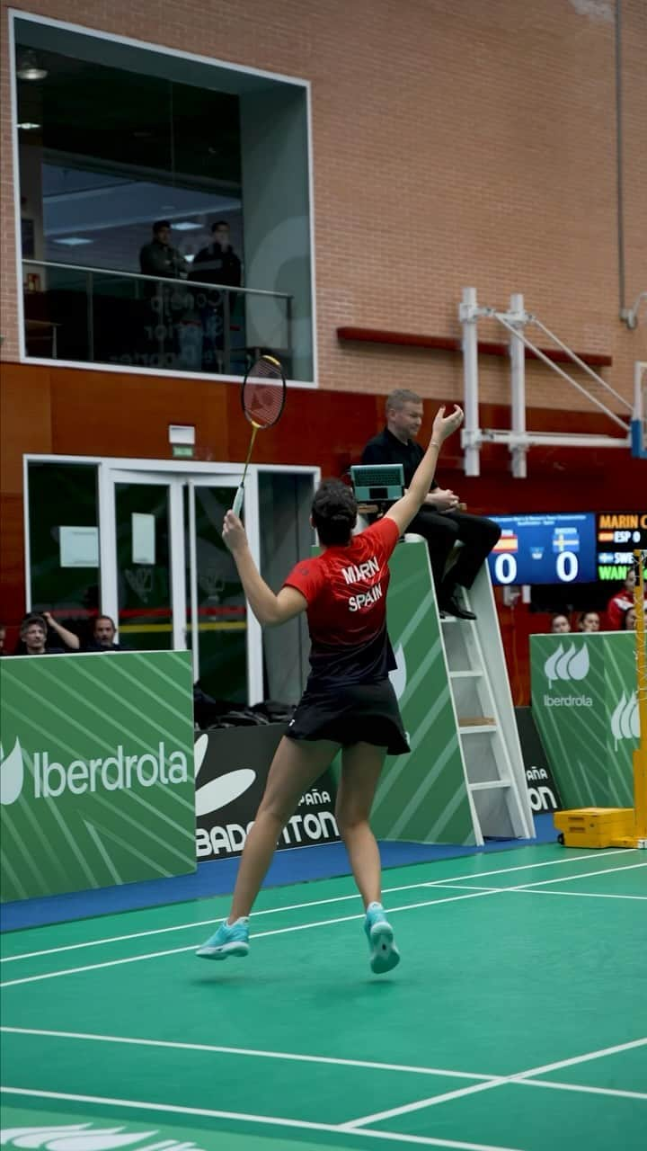 キャロリーナ・マリンのインスタグラム：「Awesome debut for the Spanish team in the @iberdrola #EWTCQ23 thanks to @CarolinaMarin   1️⃣ @badmintonspain 🇪🇸 0️⃣ @badmintonsweden 🇸🇪  Gran victoria 🇪🇸 Gran debut 🇪🇸  España suma el primer punto en la @iberdrola #EWTCQ23 gracias a @CarolinaMarin y su triunfo 🆚 Wang.」