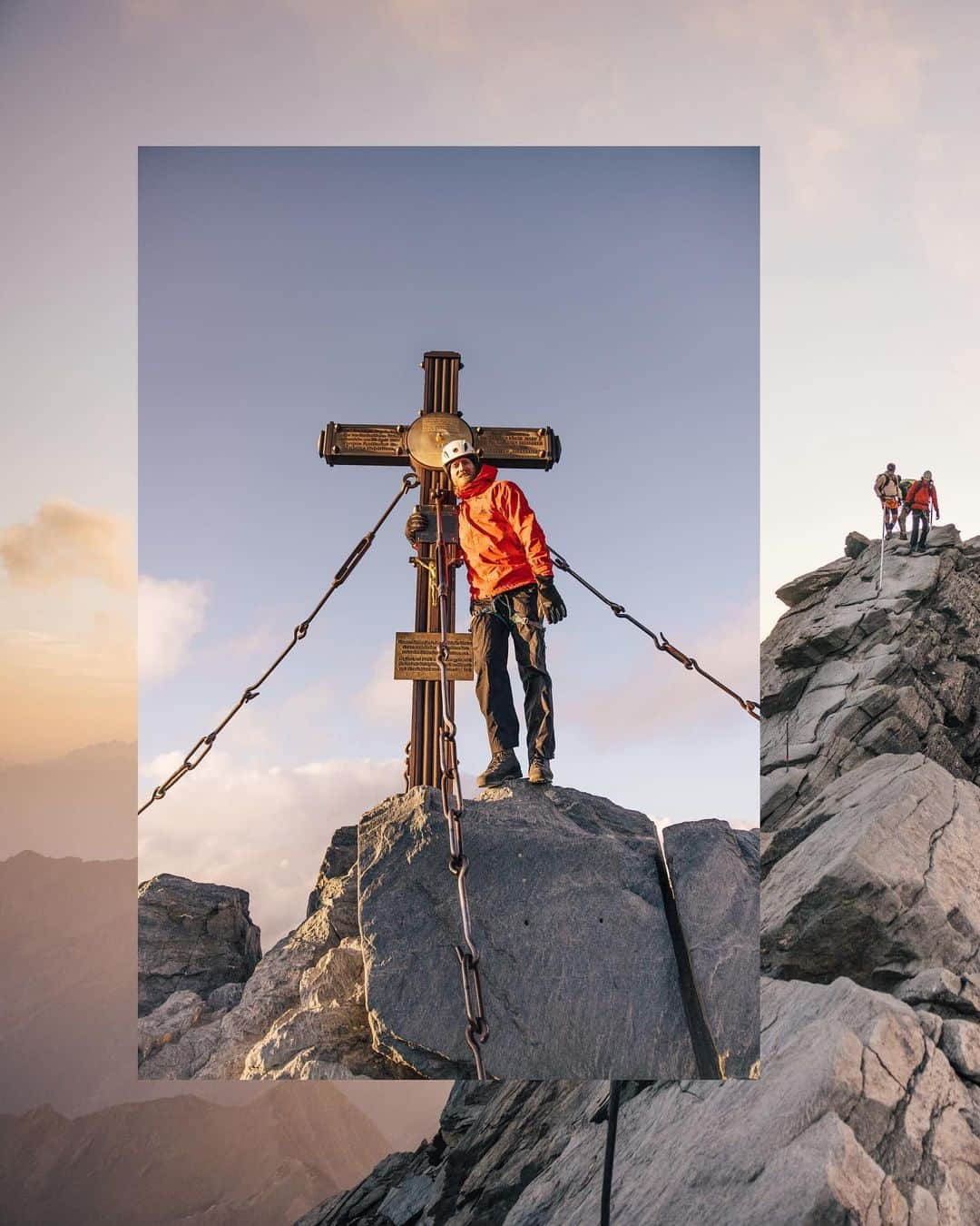 アンドレ・シュールレさんのインスタグラム写真 - (アンドレ・シュールレInstagram)「Mountains, adventure, focus, experience, companionship, hardship, accomplishment, acceptance, beauty, nature, self reflection, clear thought and enjoying the passage of time 🙏🙏❄️❄️❄️   Cheers to many more of those!   All pictures captured by @maximiliangierl 📸」12月7日 0時06分 - andreschuerrle