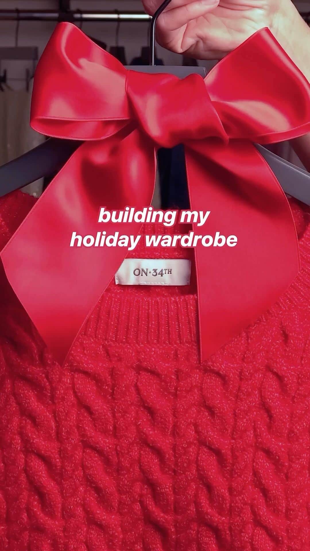 Macy'sのインスタグラム：「From cozy sweaters to statement jackets, our brand On 34th is a wardrobe staple for the holiday season. And yes, it’s okay to get a gift for yourself! #On34thStyle」