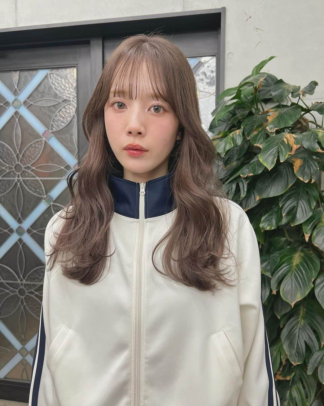 目見田早弥子さんのインスタグラム写真 - (目見田早弥子Instagram)「カラーしました🦋 最近ずっとグレージュでお願いしてるよ🤍 @ryo_hair」12月7日 12時00分 - sayako_memida