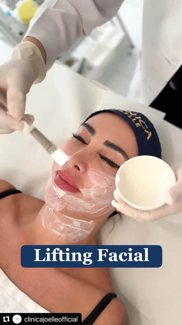 ジョエル・マーディニアンのインスタグラム：「LIFTING FACIAL 😍 IT REALLY WORKS 👍🏼 I was shocked 😳 to see the results in the mirror ❤️ thank you REEM 😘 from CLINICA JOELLE Abu Dhabi ❤️ what do you think? @clinicajoelleofficial #clinicajoelle #clinic #beauty #facial #liftingfacial #joellemardinian」