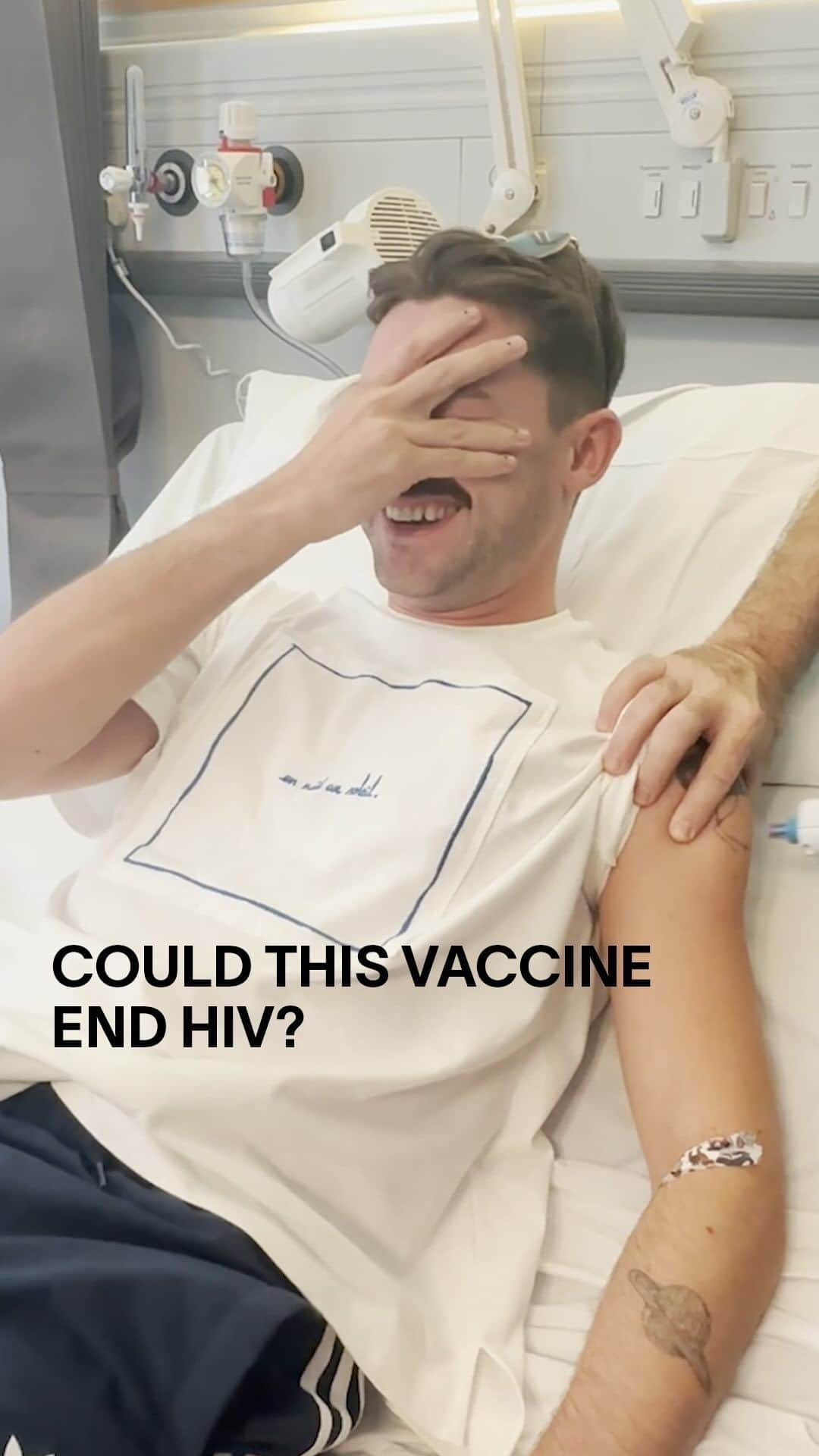 VICEのインスタグラム：「Could this vaccine end HIV?」