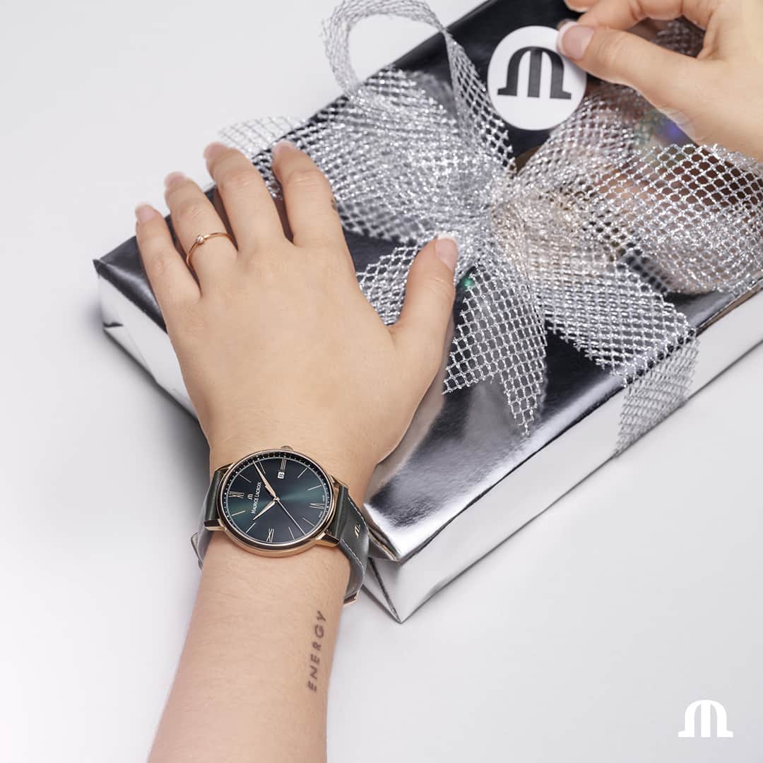 モーリスラクロアのインスタグラム：「Are you always late with your Festive Season gifts? This year, we've got you all set with #ELIROS, ready to be wrapped! #YourTimeIsNow #ExpressYourself」