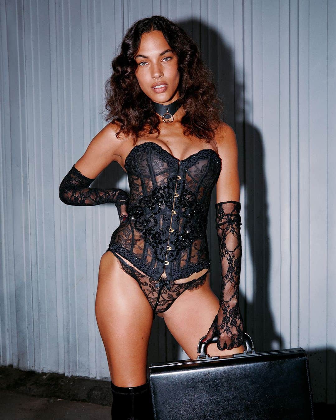 Agent Provocateurのインスタグラム：「The Case For Provocation 🖤  #TheHotPursuit continues - new femme fatale corset Krystabell is now available.  Get ready to dazzle. ✨ Krystabell mixes Austrian embroidery, French Leavers lace, and Swarovski crystals to devastatingly glamourous effect.  Tap to explore Krystabell.  #TheHotPursuit #KnickersForever #AgentProvocateur」