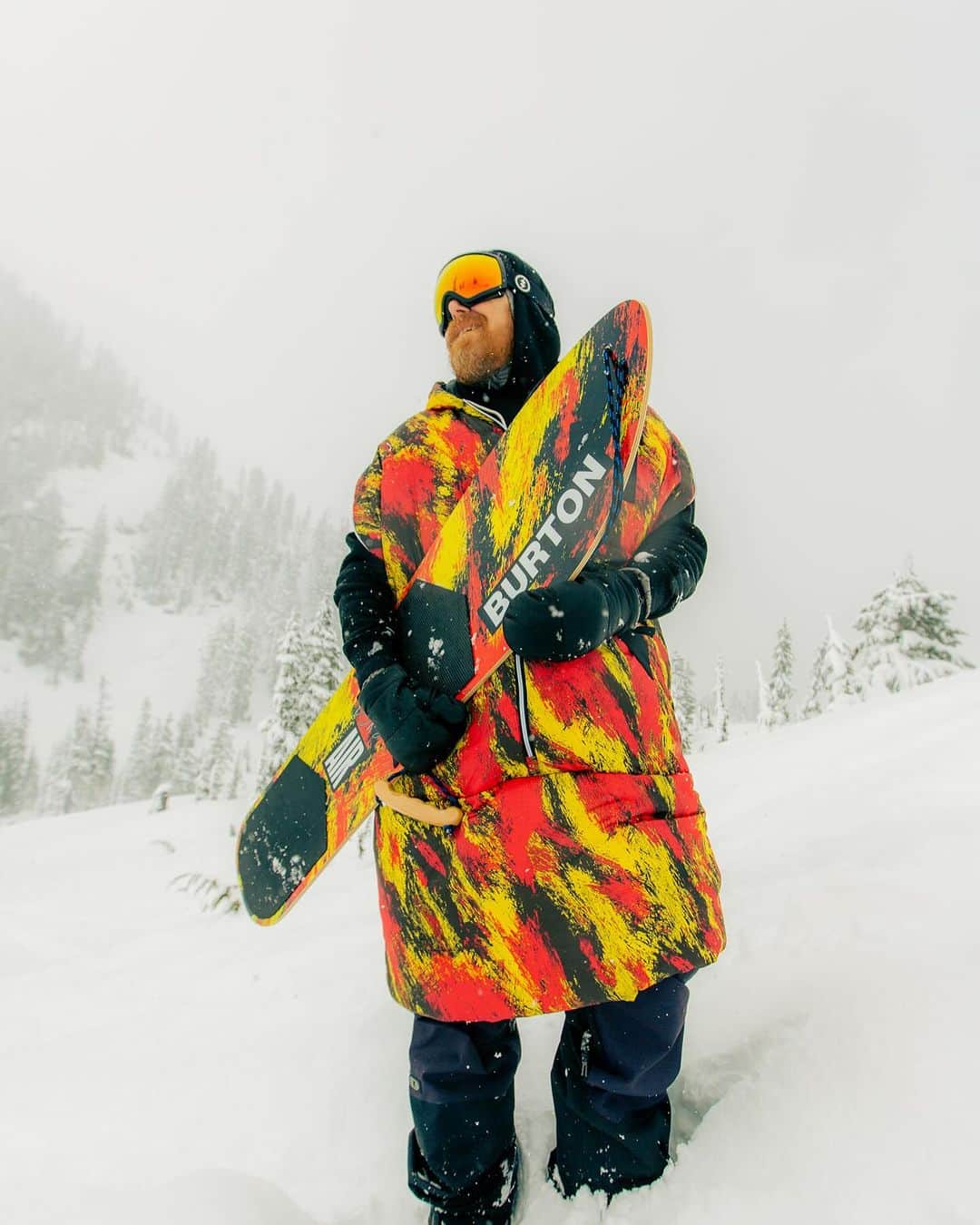 Poler Outdoor Stuffのインスタグラム：「Surfs up Kooks, snow that is! We have a few of the Craig Kelly Throwback snow surfers left. Hit the link and swoop cause they won’t last long 🤙🌴🤙」