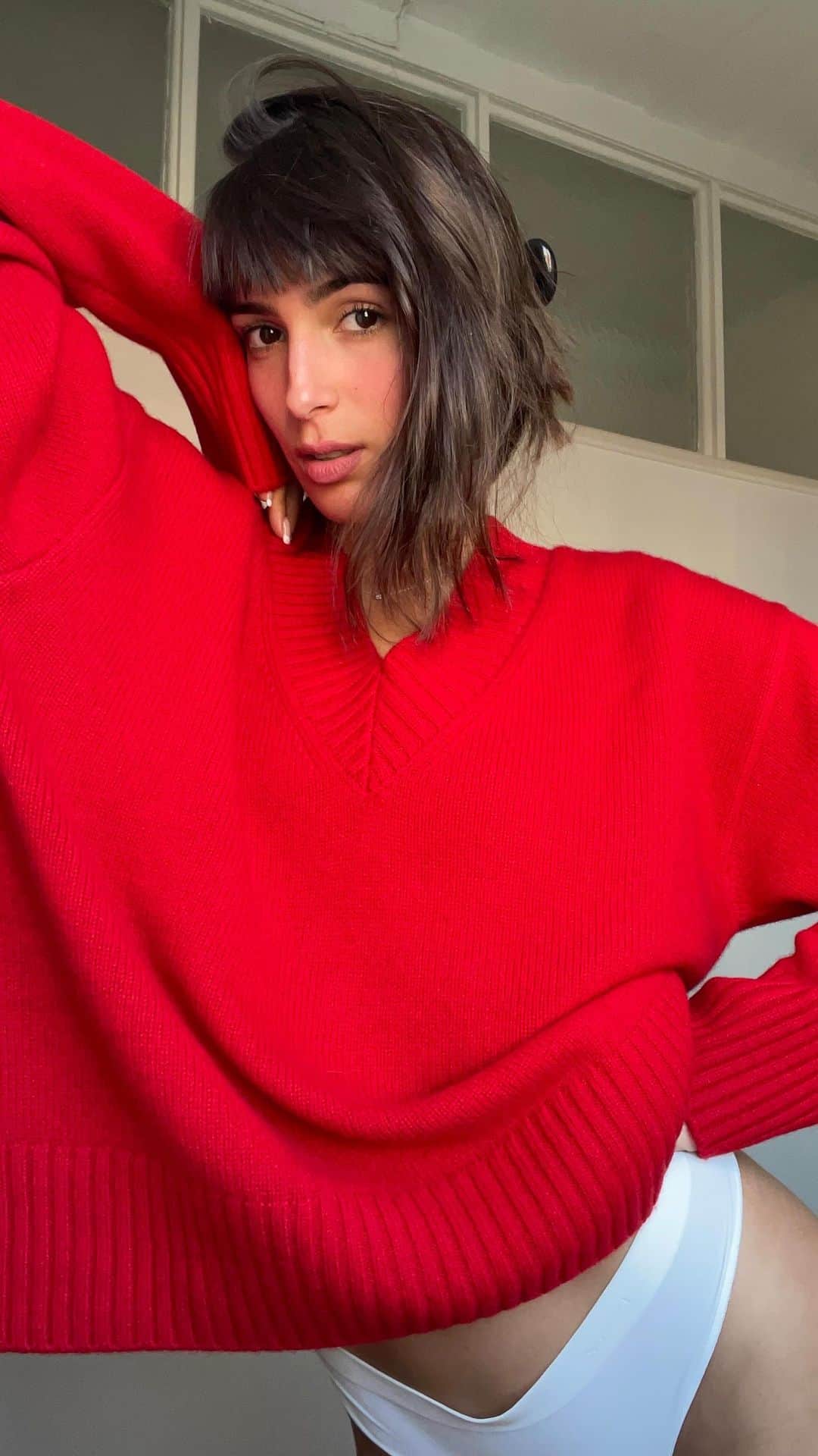 Reformationのインスタグラム：「How to get dressed.」
