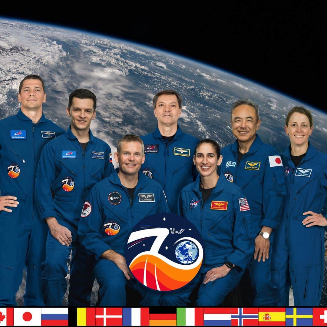 国際宇宙ステーションさんのインスタグラム写真 - (国際宇宙ステーションInstagram)「25 years ago today, the ...