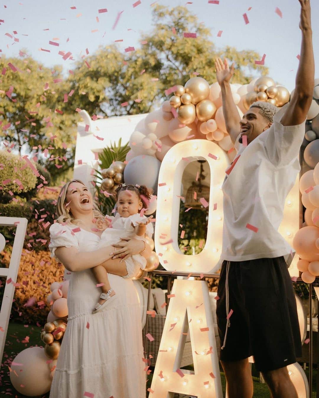 FCバルセロナのインスタグラム：「It’s a girl! 💖  Congrats, @ronaldaraujo_4 🥰」