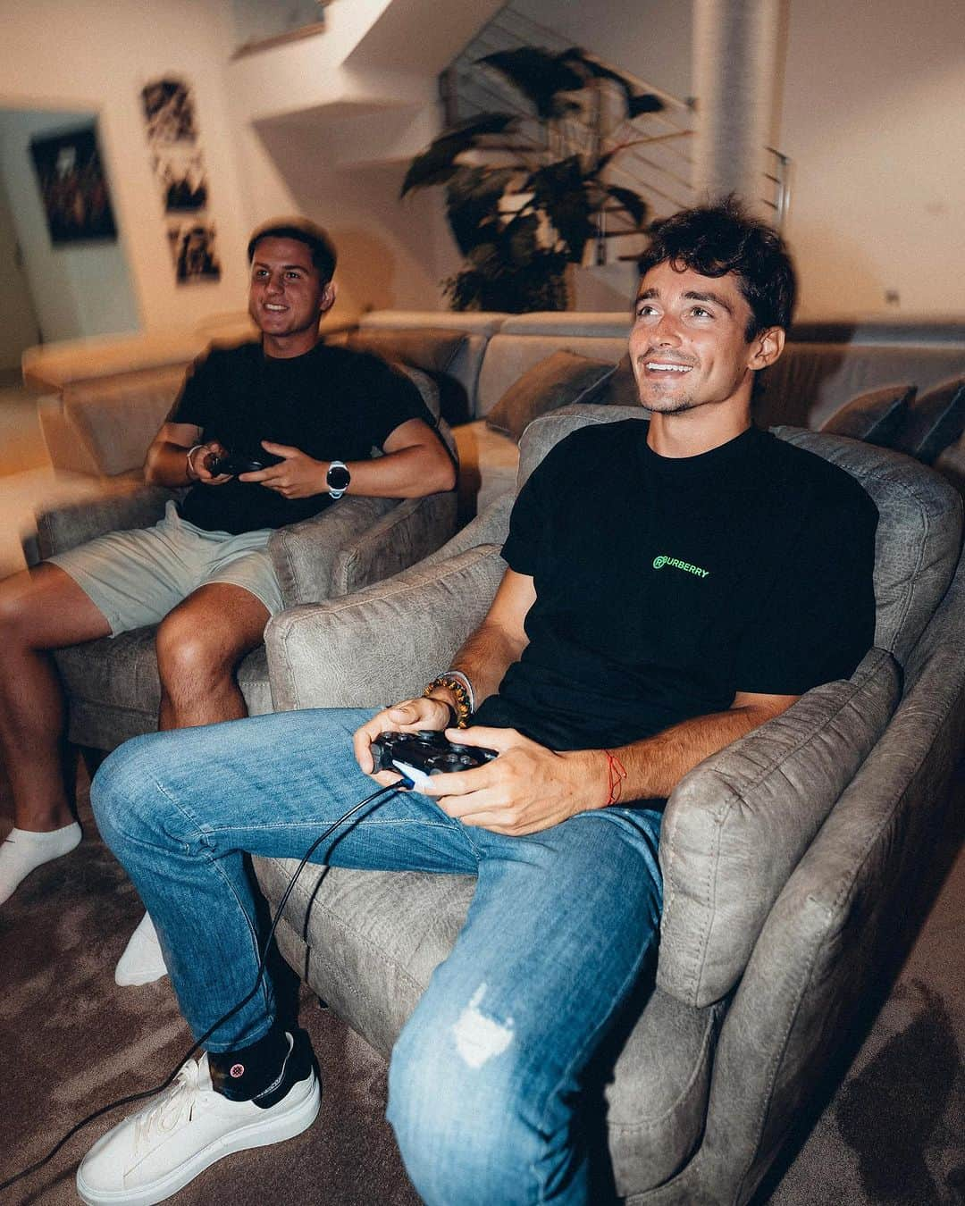 シャルル・ルクレールさんのインスタグラム写真 - (シャルル・ルクレールInstagram)「Guess who won」12月7日 4時45分 - charles_leclerc