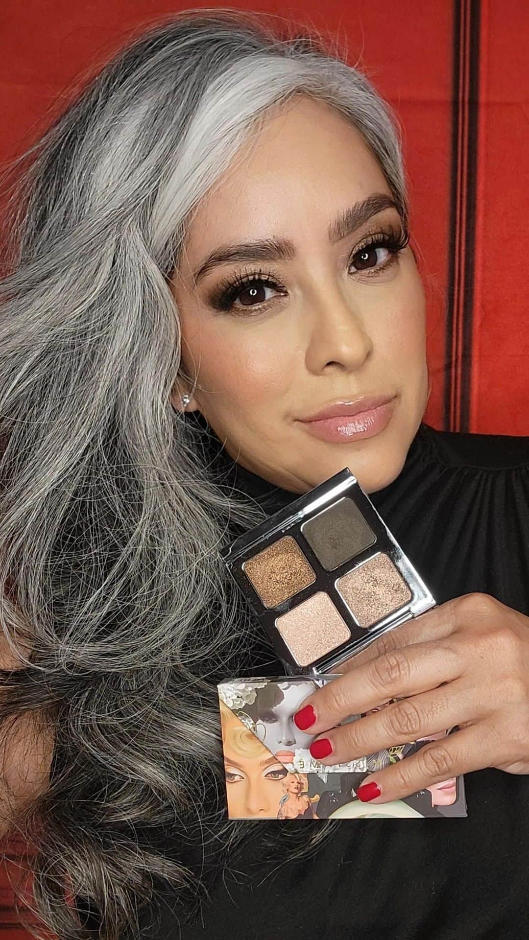 ipsyのインスタグラム：「We’ve got ALL the makeup artist-approved winter makeup trends you need to try at the link in our bio. ❄️ Let us know which one you’re most excited about. #IPSY @thebeautydebut  BoxyCharm Products: @ilmakiage Color Boss Squad Eyeshadow Palette Game Changer @caliray Come Hell or High Water Mascara in Black」