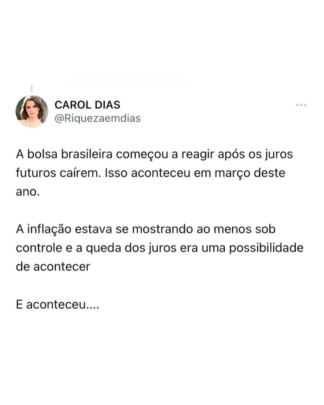 Carol Diasさんのインスタグラム写真 - (Carol DiasInstagram)「QUEM CHEGA ANTES BEBE ÁGUA 💧 LIMPA!  . As oportunidades estão na mesa  . ✍️ Comente EU QUERO que te mando o passo a passo para investir nos EUA sem taxa de abertura e manutenção + CORRETAGENS ZERO  . Fonte: Valor econômico」12月7日 5時50分 - caroldias