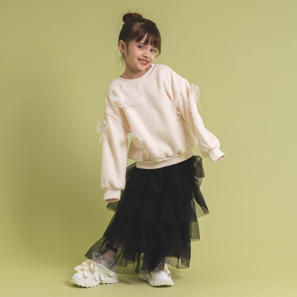 最新トレンド子供服 〝URBAN CHERRY〟さんのインスタグラム写真 - (最新トレンド子供服 〝URBAN CHERRY〟Instagram)「URBAN CHERRY 2023 "WINTER" collection♥  【PICK ITEM💜】  トレンド新作予約受付中♪  ━━━━━━━━━━━━━━━ ☑リボンデザインクルーネックニットトップス  price/¥3,280(tax in) color/ivory,blue size/110-140cm ━━━━━━━━━━━━━━━  ぜひ保存してお買い物の参考にしてくださいね♡ 質問や感想コメントもお待ちしております🥰  - - - - - - - - - - - - - - - - - - - - - - - - - - - - - - -  🛒WEB STORE プロフィールよりご覧いただけます！  #urbancherry #アーバンチェリー #キッズコーデ #おそろコーデ #子供服 #子育て #韓国服 #こどもと暮らす #小学生コーデ #女の子ママ #姉妹ママ #小学生ママ #冬コーデ」12月7日 6時00分 - urbancherry_