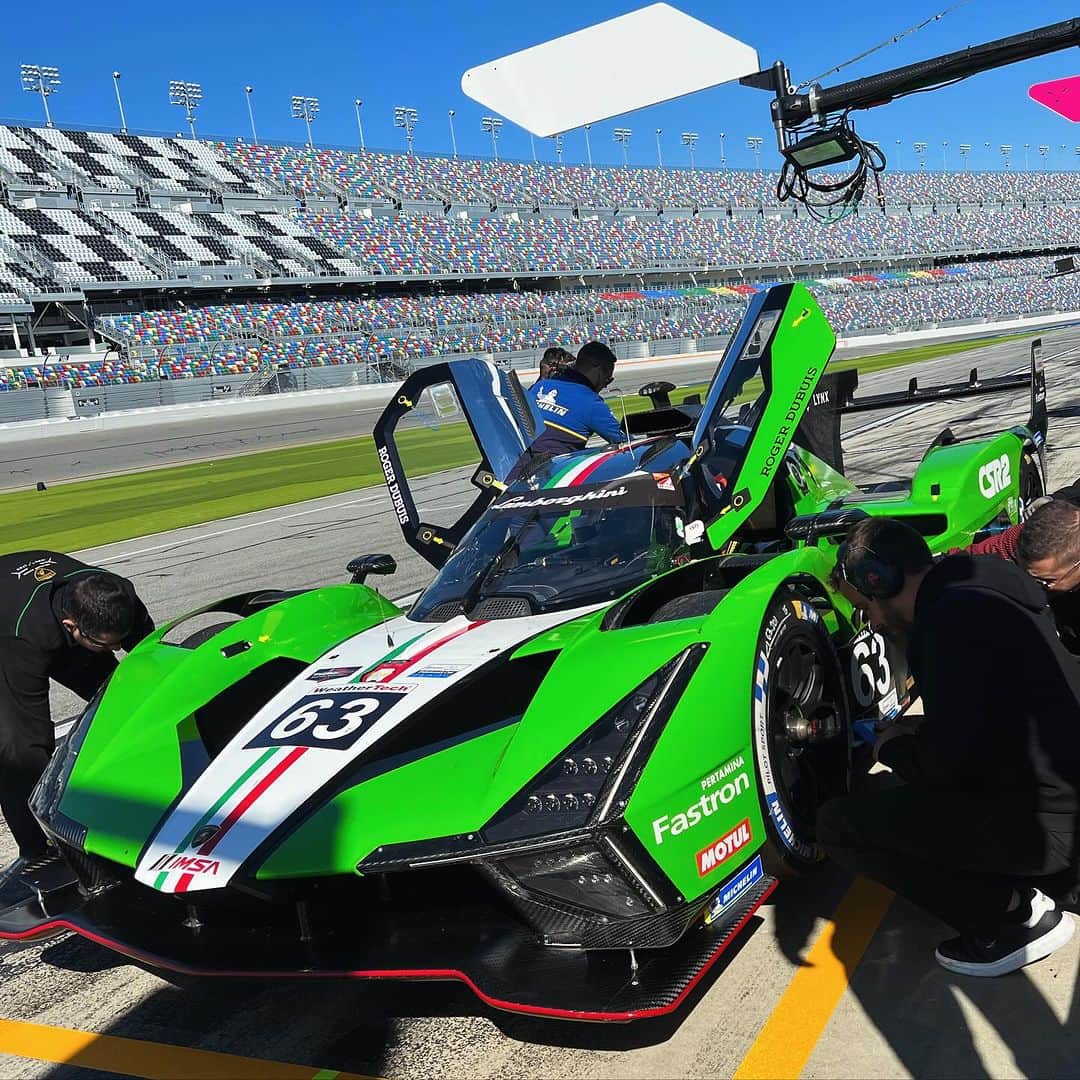 ロマン・グロージャンのインスタグラム：「The @lamborghini SC63 at Daytona  It doesn’t get much better 💯🏎️🏆 #r8g」