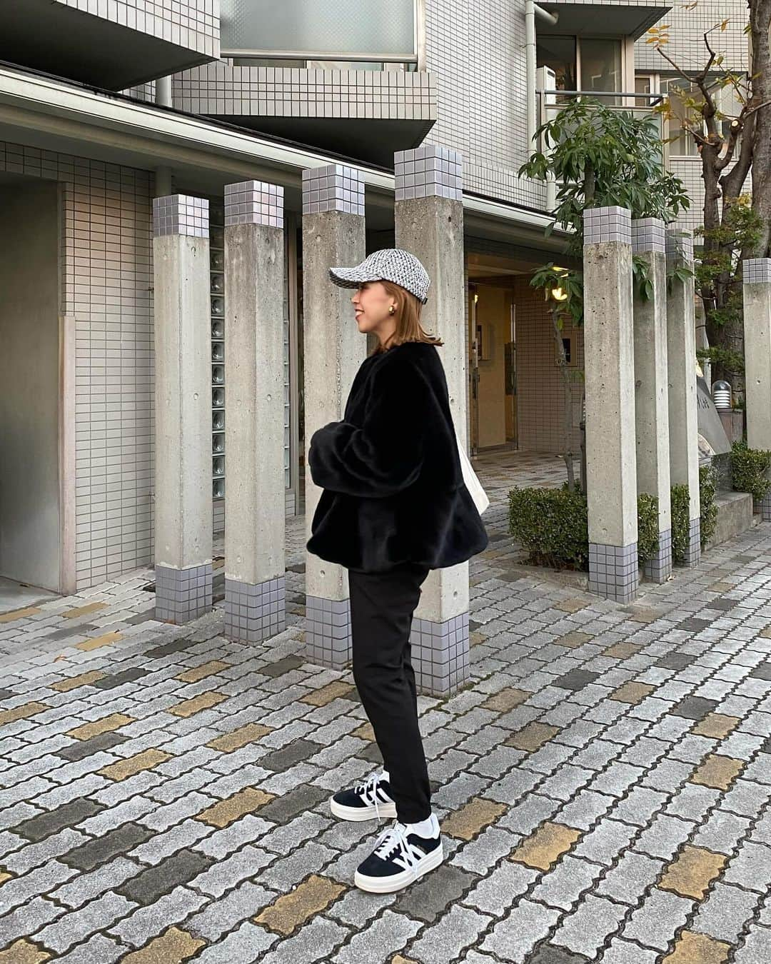 k.eee.iさんのインスタグラム写真 - (k.eee.iInstagram)「jogger pantsとも🫰」12月7日 18時16分 - k.eee.i