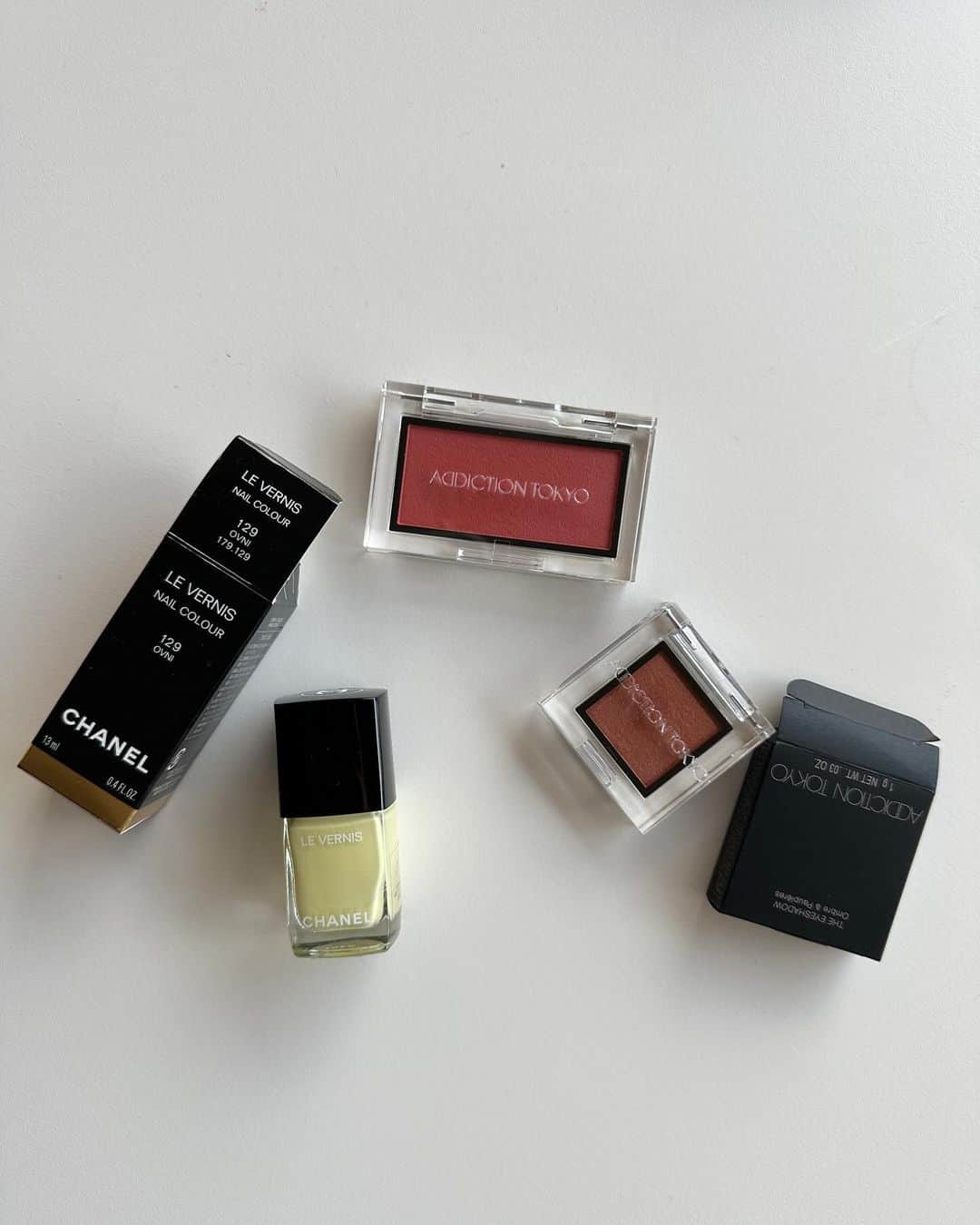 青木美緒のインスタグラム：「December 🛍️💅🍛 . 久しぶりにコスメ買った☺️🫶💯」