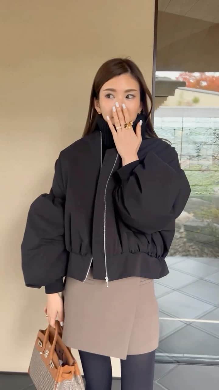 yuukii.iのインスタグラム：「さむぅっ！て言ってる😂🥶❄️  そんな寒い日も @dolce._official のブルゾン ぽかぽかなワイドスリーブニットと合わせたら温かく着れます♡♡♡」