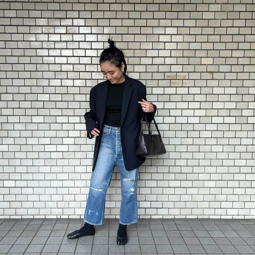 金子綾のインスタグラム：「today's... #ootd  #akcloset   再び、東京ポカポカ日和。」