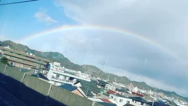 楽しんごのインスタグラム：「とても綺麗な虹🌈が出ていました！取り急ぎ」